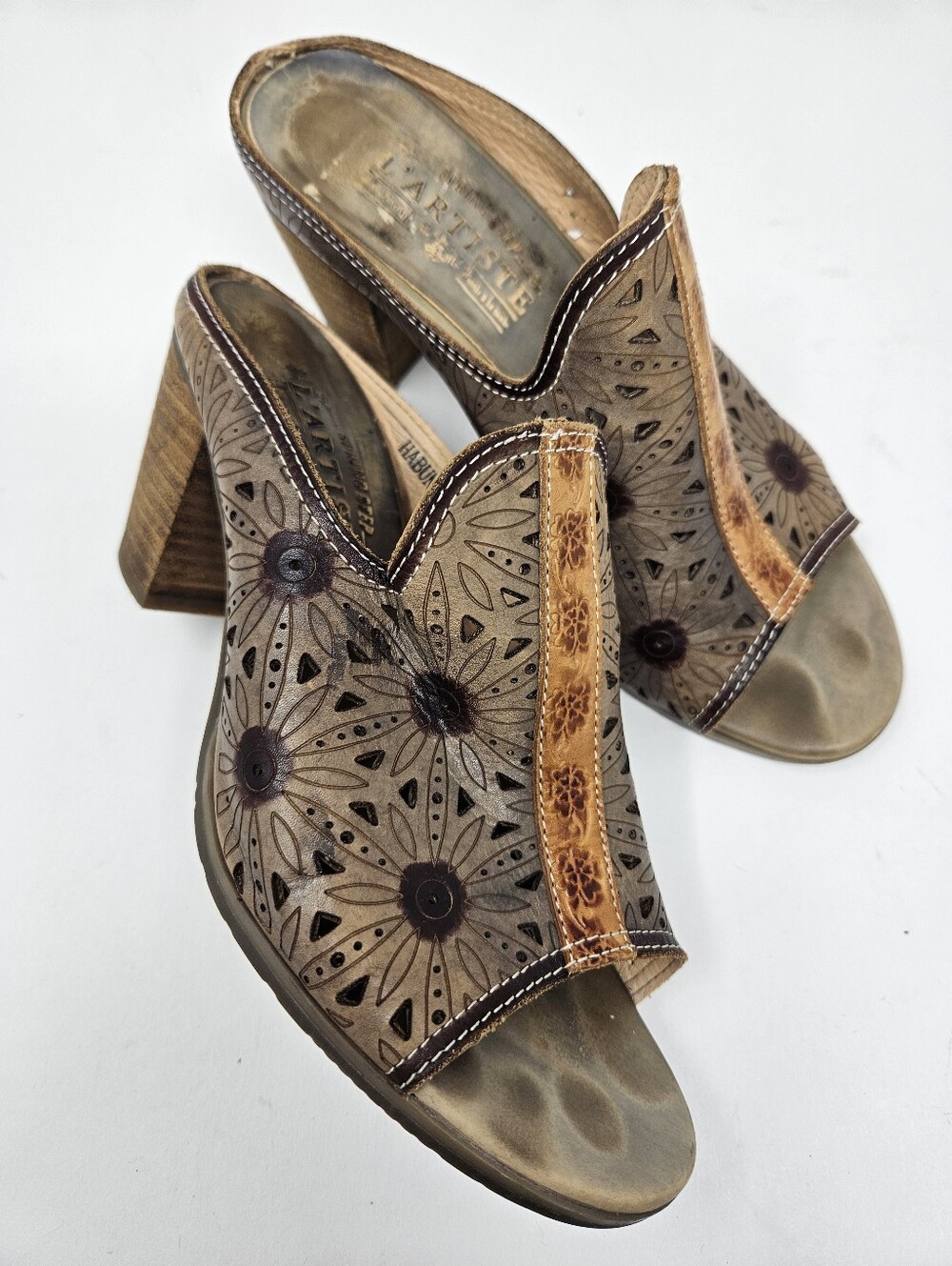 L' Artiste By Springstep Habune Leather Lasercut Peep Toe Stacked Heel Mules 8